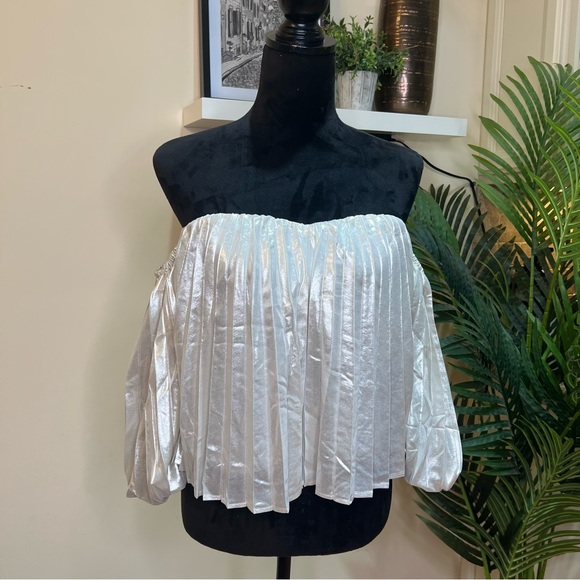 Express Metallic Pleated Off The Shoulder Balloon Sleeve Top Small - Picture 2 of 7